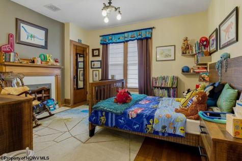 527 Stanley Avenue Clarksburg WV 26301