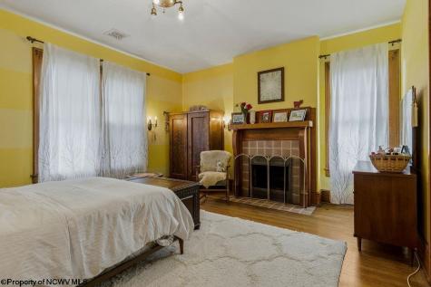 527 Stanley Avenue Clarksburg WV 26301