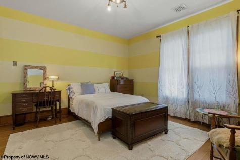 527 Stanley Avenue Clarksburg WV 26301