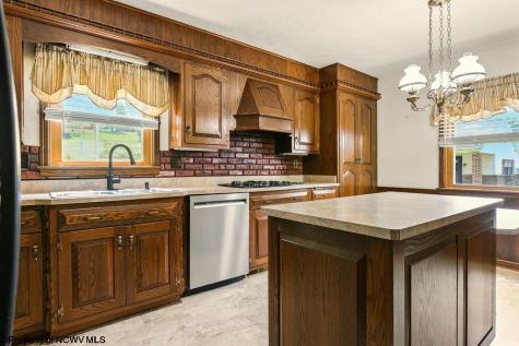 6490 Benedum Drive Shinnston WV 26431