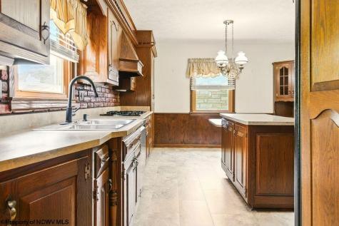 6490 Benedum Drive Shinnston WV 26431