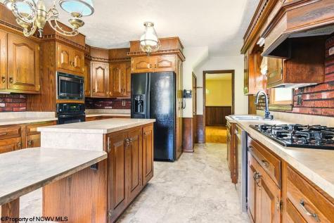 6490 Benedum Drive Shinnston WV 26431