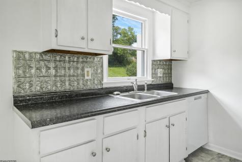 62 W Fifth Street Westover WV 26501