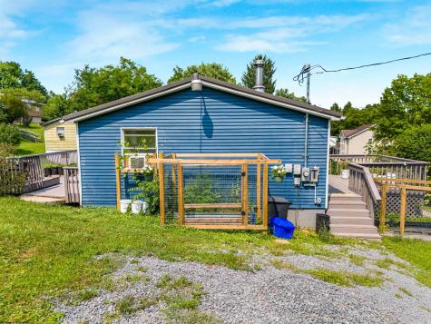 62 W Fifth Street Westover WV 26501