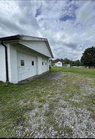 105 Fairlane Avenue Fairmont WV 26554