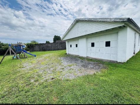 105 Fairlane Avenue Fairmont WV 26554