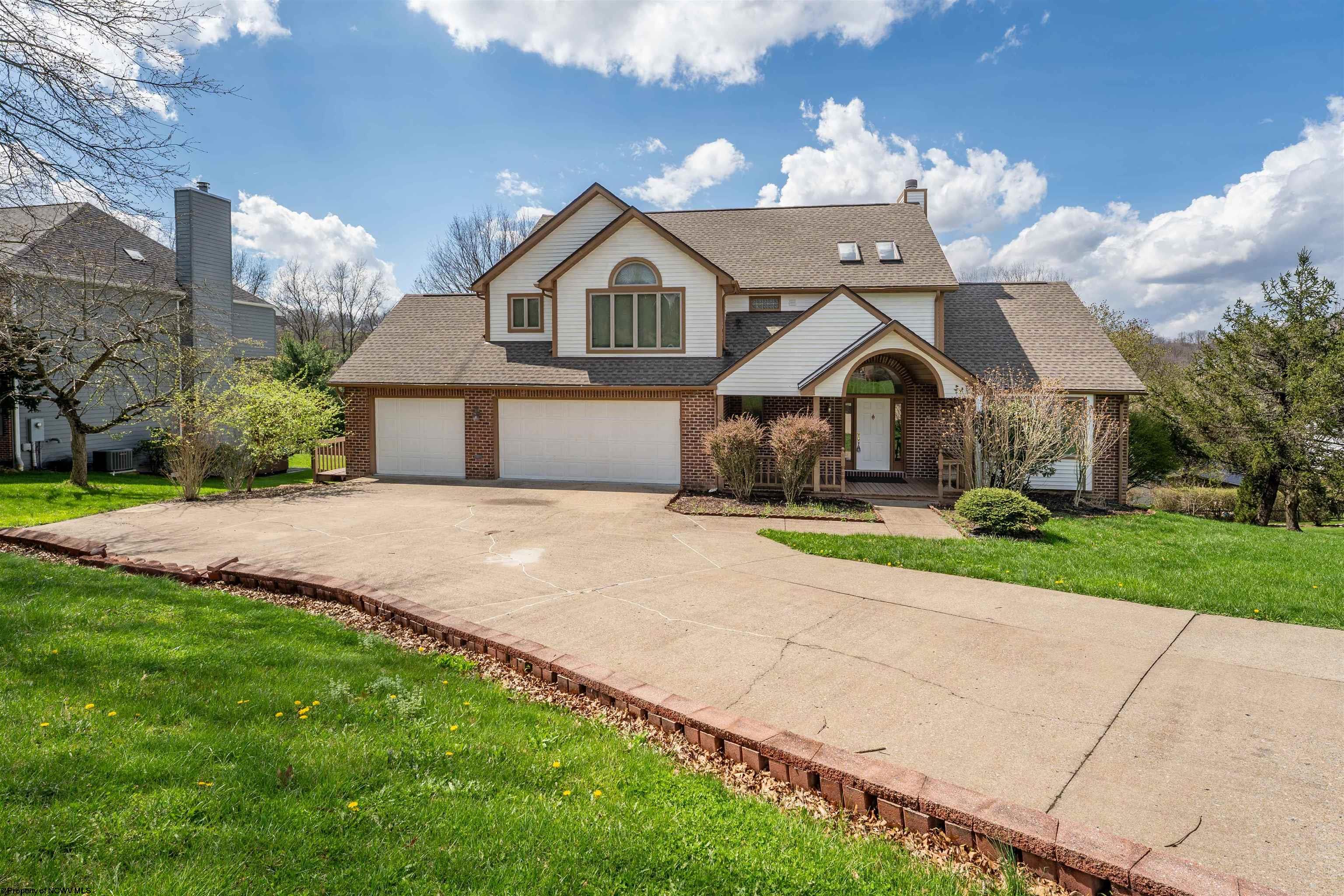 1405 Far Meadows Morgantown WV 26508