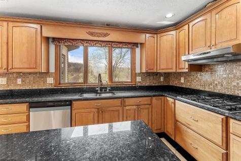 1405 Far Meadows Morgantown WV 26508