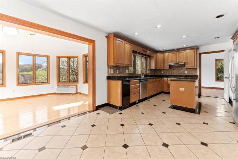 1405 Far Meadows Morgantown WV 26508