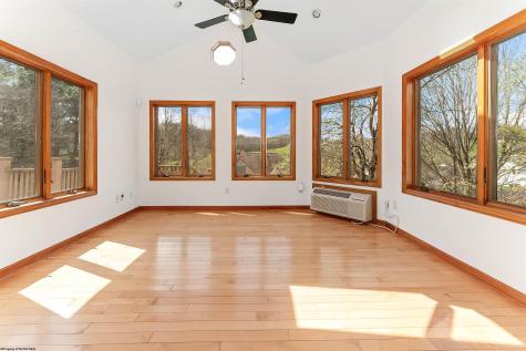 1405 Far Meadows Morgantown WV 26508