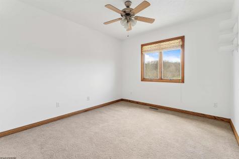 1405 Far Meadows Morgantown WV 26508