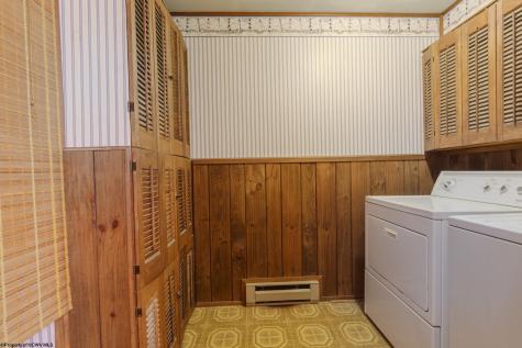 1061 Loren Lane Fairmont WV 26554