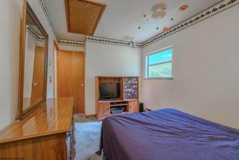1061 Loren Lane Fairmont WV 26554