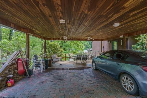 1061 Loren Lane Fairmont WV 26554