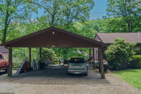 1061 Loren Lane Fairmont WV 26554