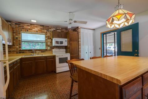 1061 Loren Lane Fairmont WV 26554