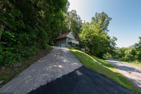 2750 Whetsell Settlement Road Kingwood WV 26537