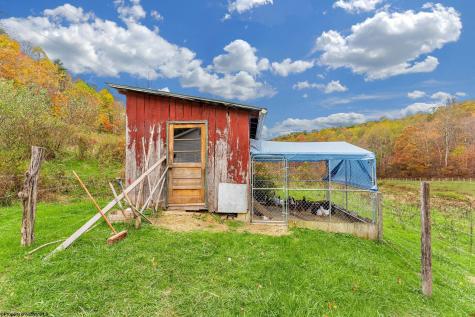 3462 Marquess Road Tunnelton WV 26444