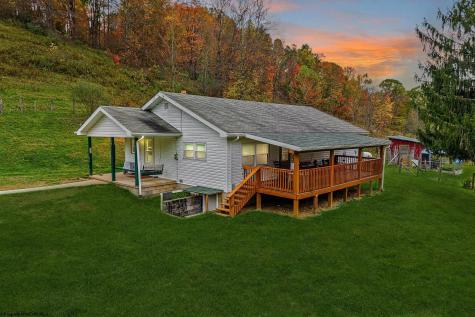 3462 Marquess Road Tunnelton WV 26444