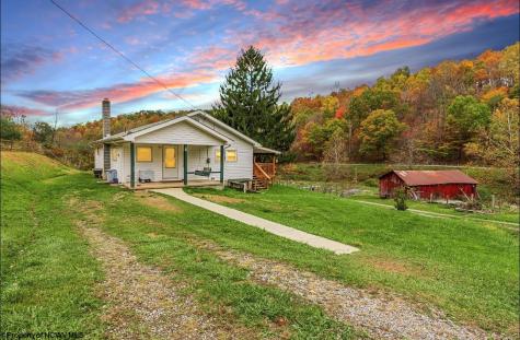 3462 Marquess Road Tunnelton WV 26444