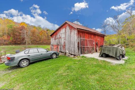 3462 Marquess Road Tunnelton WV 26444