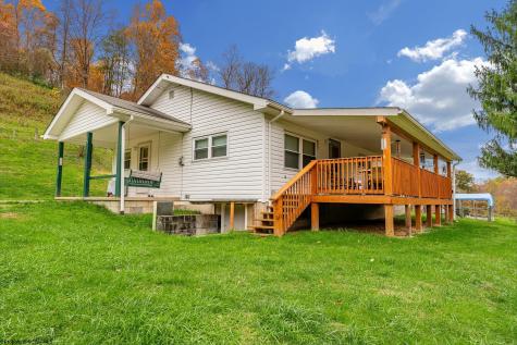 3462 Marquess Road Tunnelton WV 26444