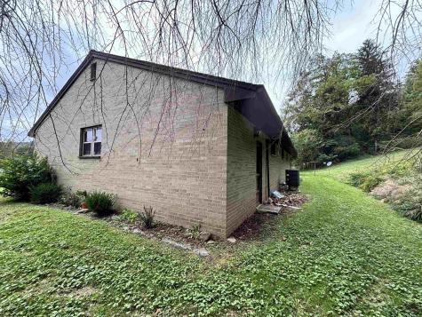 717 Maple Avenue Philippi WV 26416