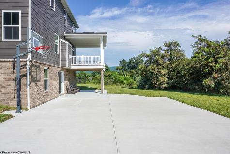227 Falling Water Lane Morgantown WV 26508