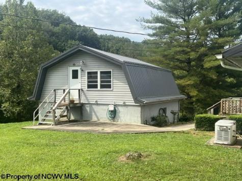 13 Birch Lane Jane Lew WV 26378