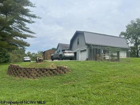 13 Birch Lane Jane Lew WV 26378