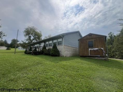 13 Birch Lane Jane Lew WV 26378