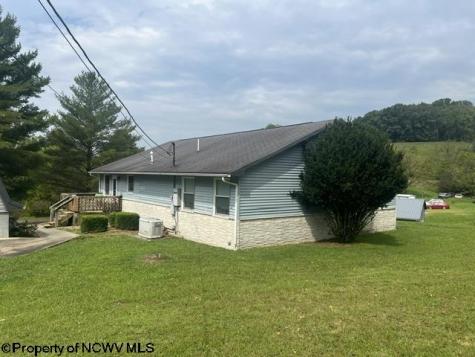 13 Birch Lane Jane Lew WV 26378