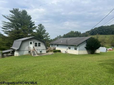 13 Birch Lane Jane Lew WV 26378