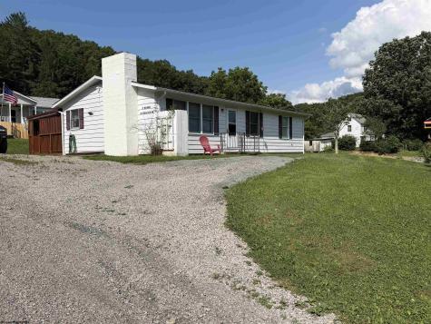 38 Hollister Drive Beverly WV 26253