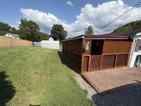 38 Hollister Drive Beverly WV 26253