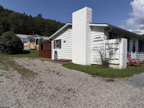 38 Hollister Drive Beverly WV 26253
