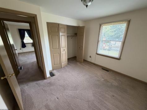 38 Hollister Drive Beverly WV 26253