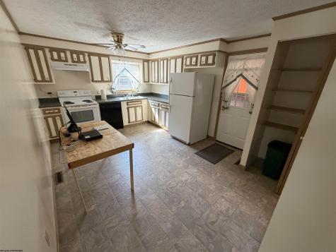 38 Hollister Drive Beverly WV 26253