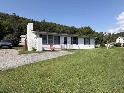 38 Hollister Drive Beverly WV 26253