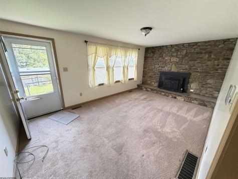 38 Hollister Drive Beverly WV 26253