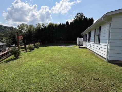 38 Hollister Drive Beverly WV 26253