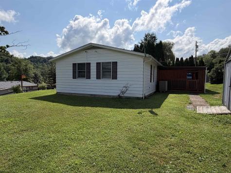 38 Hollister Drive Beverly WV 26253