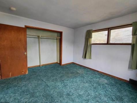 32 Circle Drive Mount Clare WV 26408