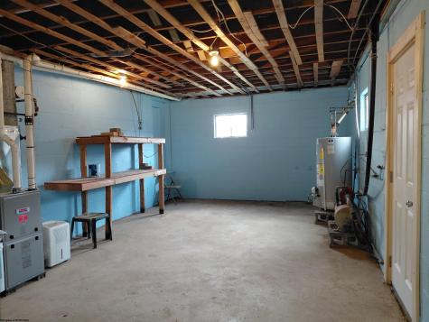 32 Circle Drive Mount Clare WV 26408