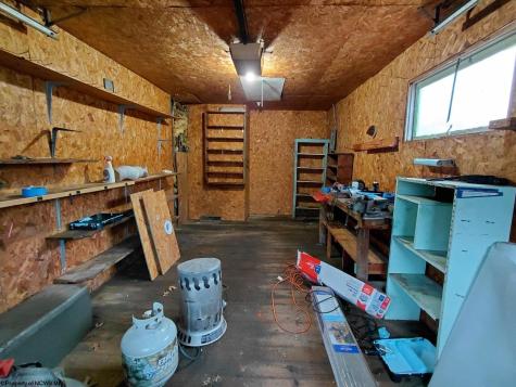 32 Circle Drive Mount Clare WV 26408