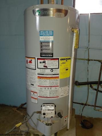 32 Circle Drive Mount Clare WV 26408