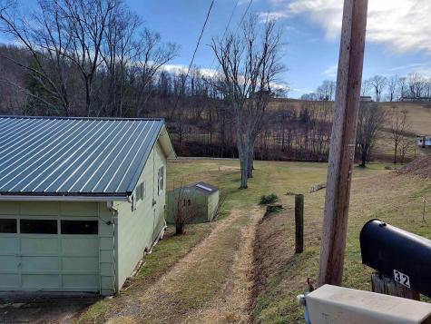 32 Circle Drive Mount Clare WV 26408
