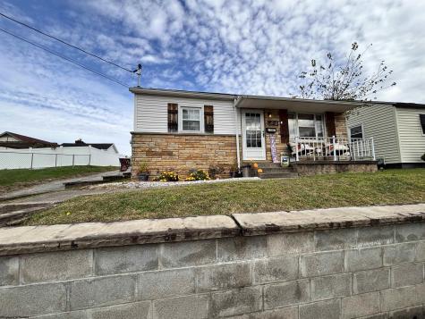 405 Roosevelt Road Clarksburg WV 26301