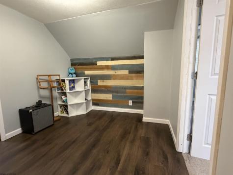 8086 Hazelwood Avenue Clarksburg WV 26301