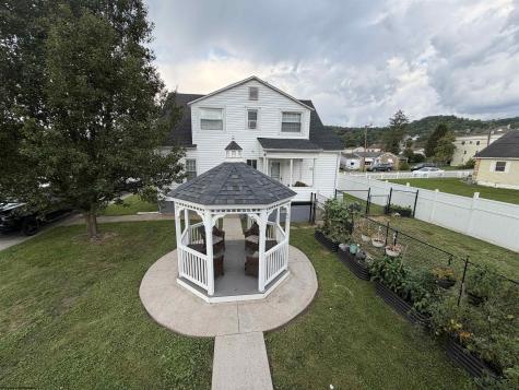 8086 Hazelwood Avenue Clarksburg WV 26301